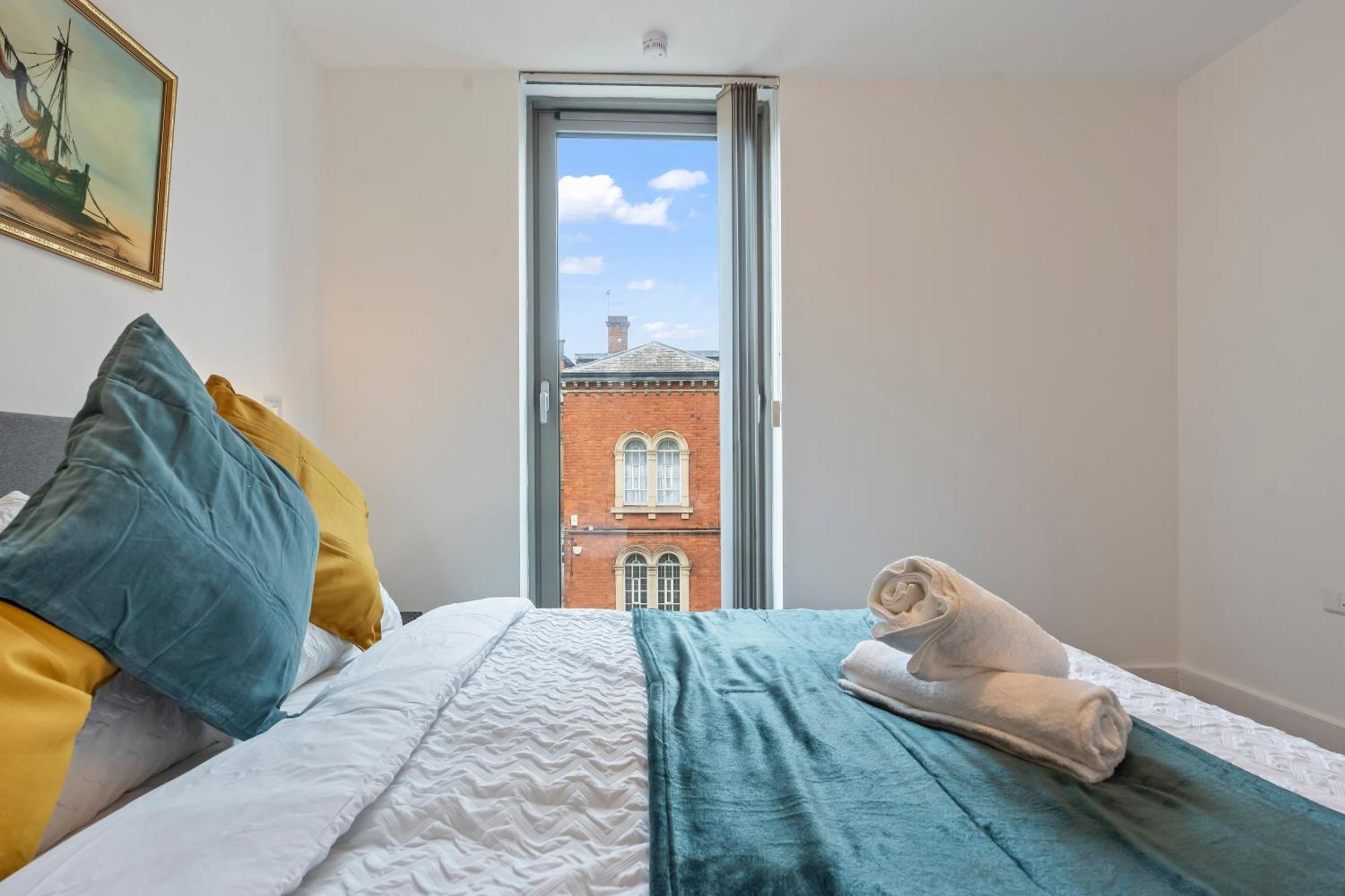 Heart Of City Centre Luxury Apartment With Secure Underground Parking Birmingham Exteriör bild