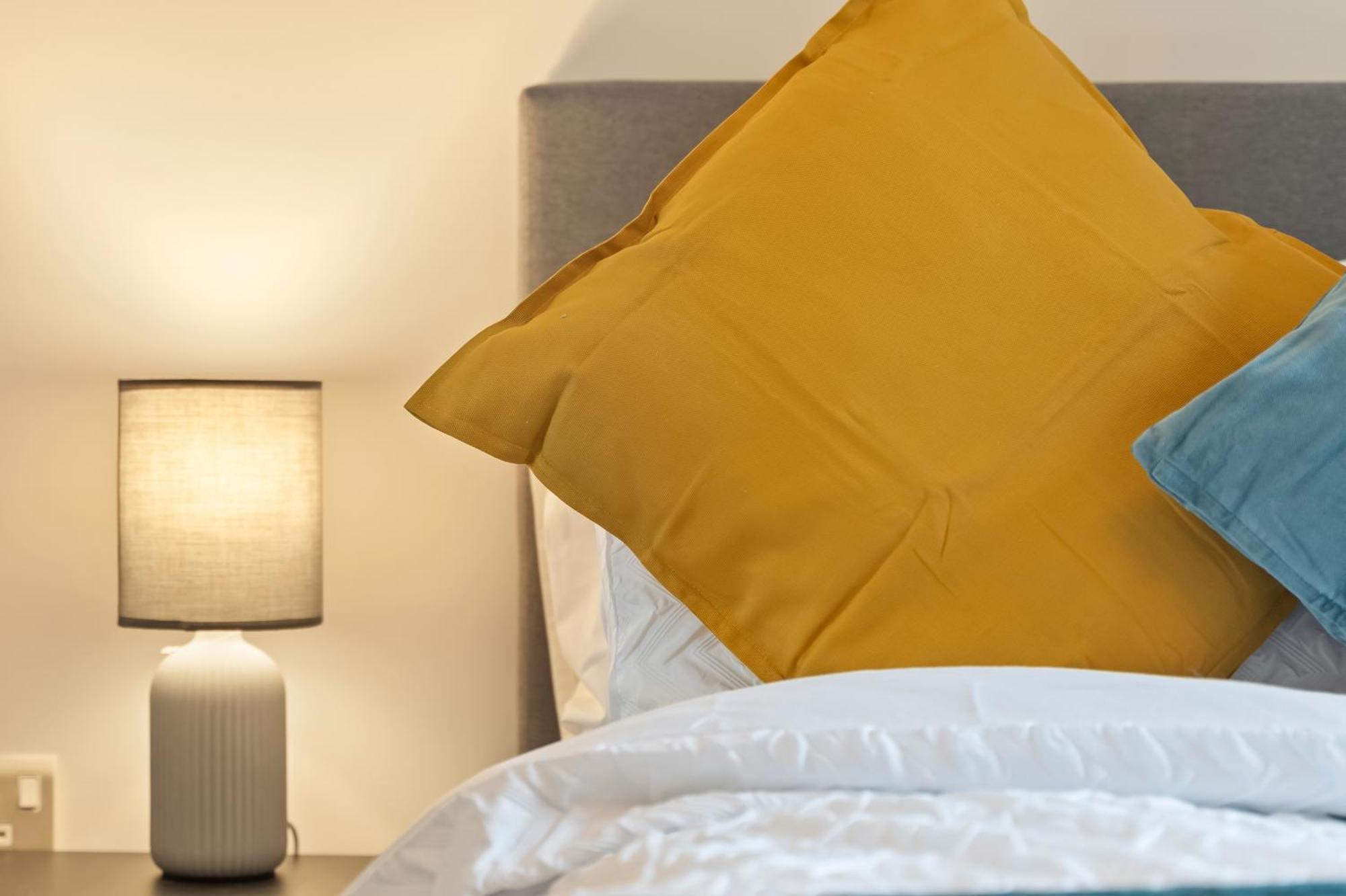 Heart Of City Centre Luxury Apartment With Secure Underground Parking Birmingham Exteriör bild